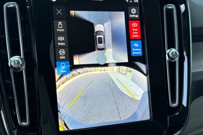 2026 Volvo XC40 B5 Ultra
