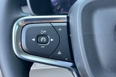 2026 Volvo XC40 B5 Ultra