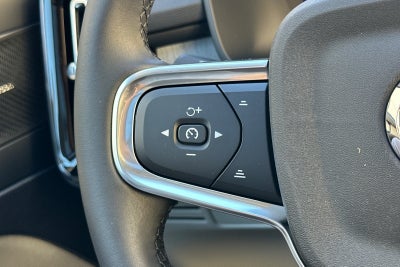 2026 Volvo XC40 B5 Ultra