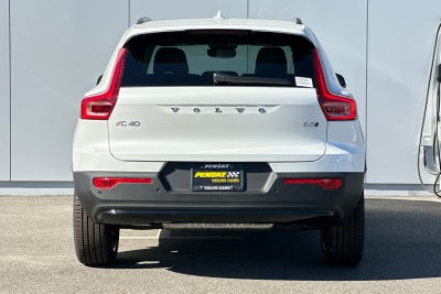2026 Volvo XC40 B5 Ultra