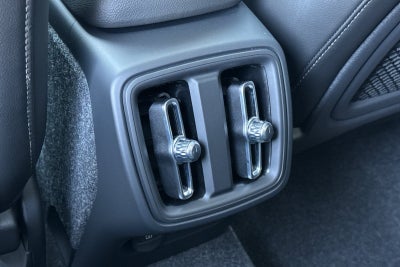 2026 Volvo XC40 B5 Ultra