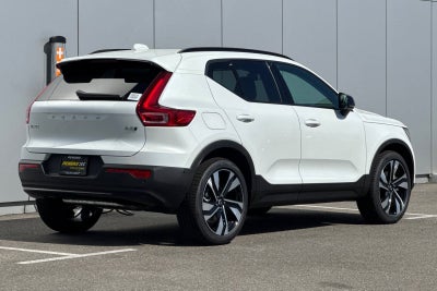 2026 Volvo XC40 B5 Ultra