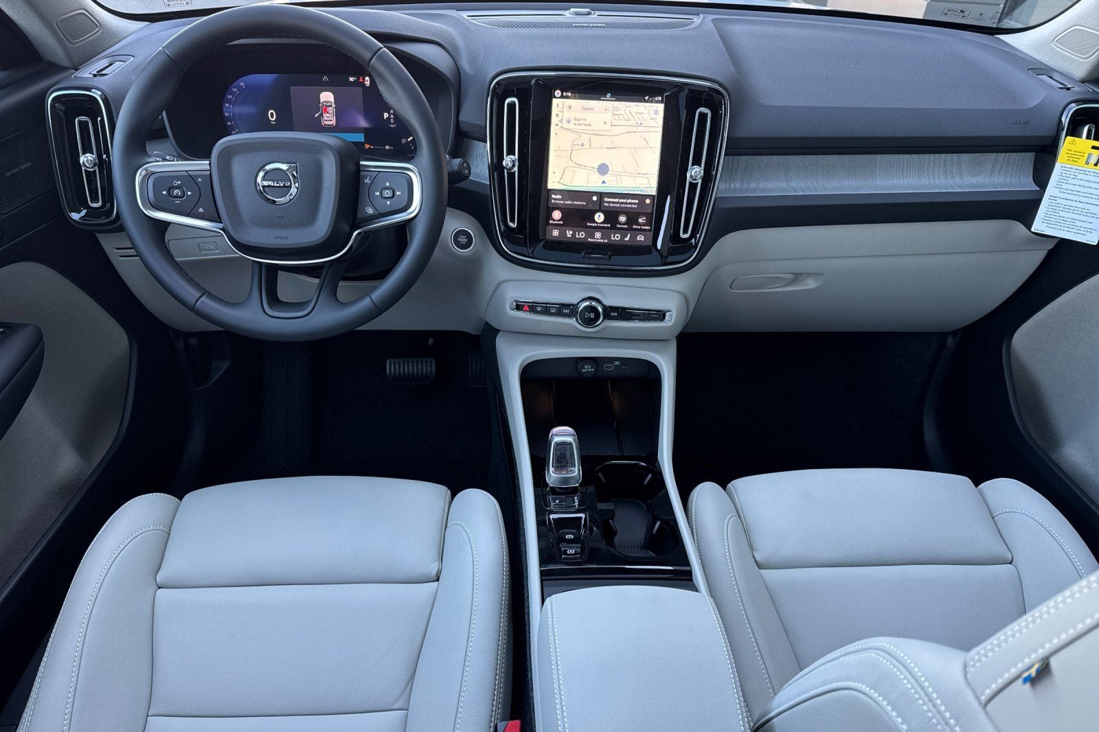 2026 Volvo XC40 B5 Ultra