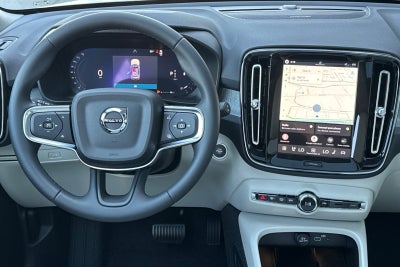 2026 Volvo XC40 B5 Ultra