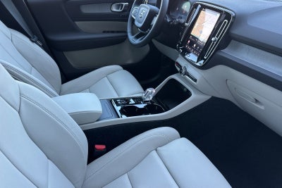2026 Volvo XC40 B5 Ultra