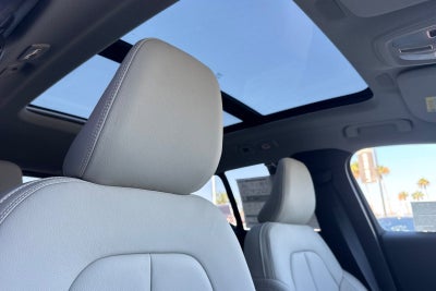 2026 Volvo XC40 B5 Ultra
