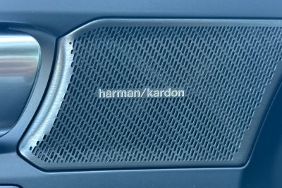 2026 Volvo XC40 B5 Ultra