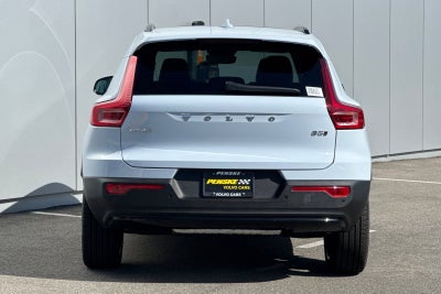 2026 Volvo XC40 B5 Ultra