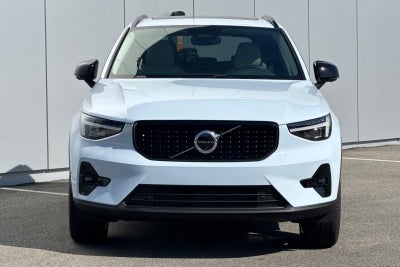 2026 Volvo XC40 B5 Ultra