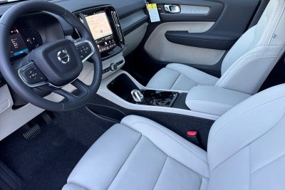 2026 Volvo XC40 B5 Ultra