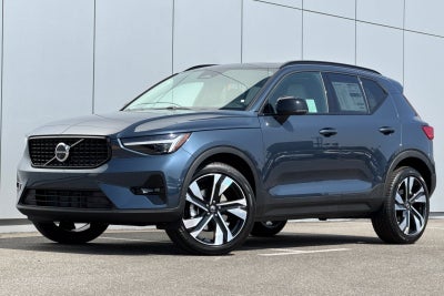 2026 Volvo XC40 B5 Ultra