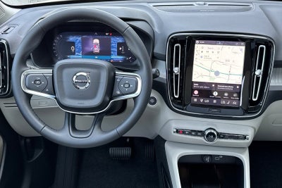 2026 Volvo XC40 B5 Ultra