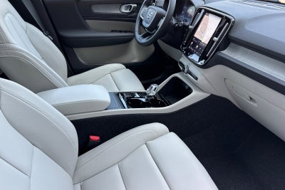2026 Volvo XC40 B5 Ultra