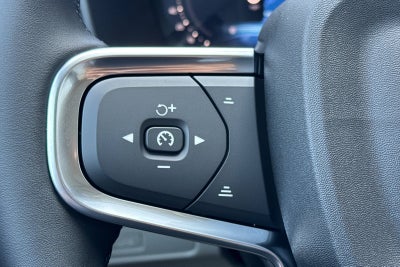 2026 Volvo XC40 B5 Ultra
