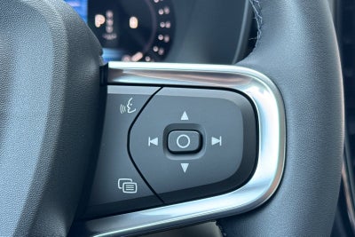 2026 Volvo XC40 B5 Ultra