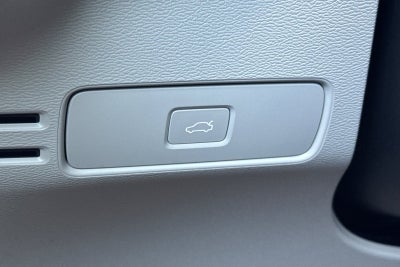 2026 Volvo XC40 B5 Ultra