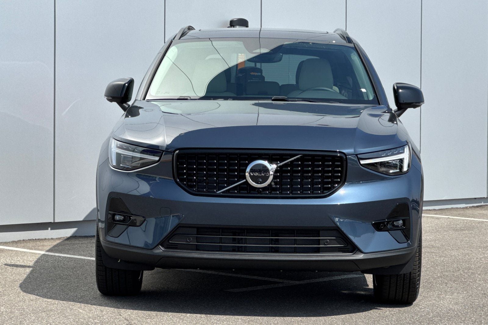 2026 Volvo XC40 B5 Ultra