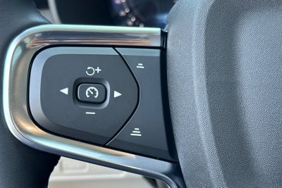 2024 Volvo XC40 Ultimate