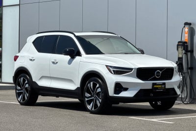 2024 Volvo XC40 Ultimate
