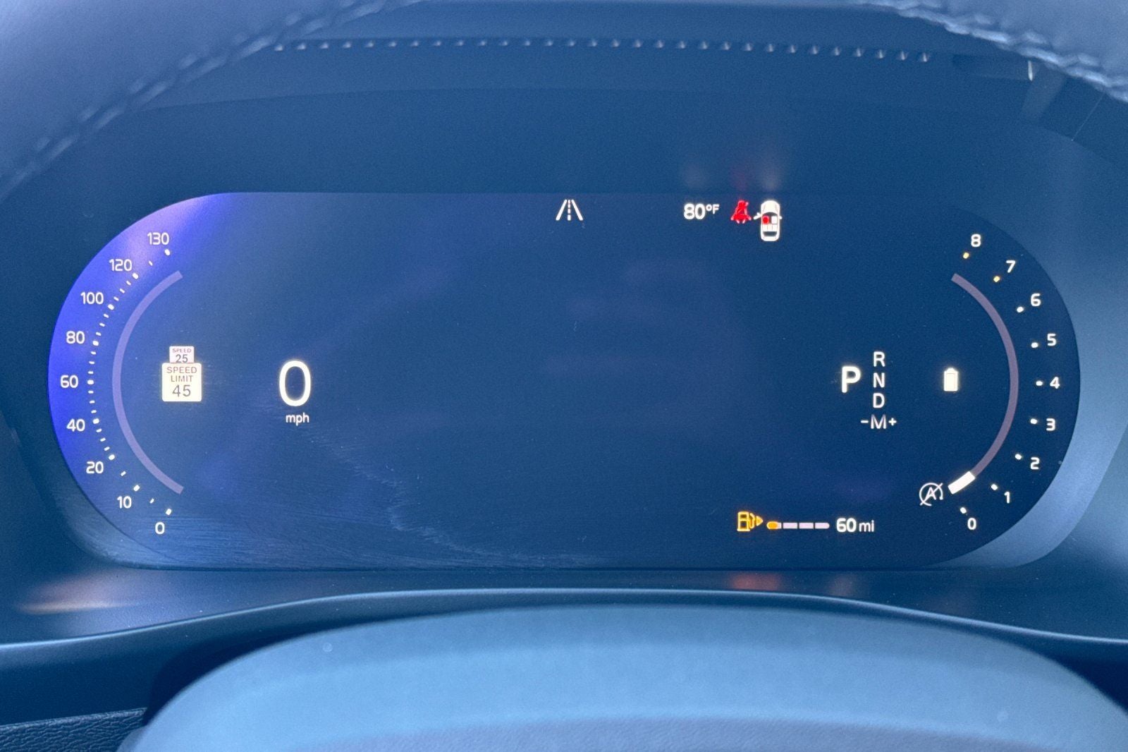 2023 Volvo XC40 B5 Plus Dark Theme