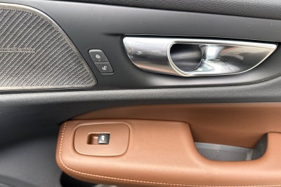2026 Volvo V60 Cross Country B5 Plus