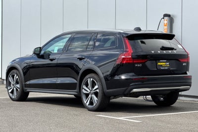 2026 Volvo V60 Cross Country B5 Plus