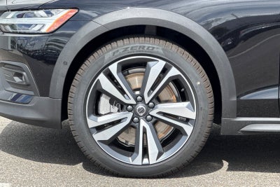 2026 Volvo V60 Cross Country B5 Plus
