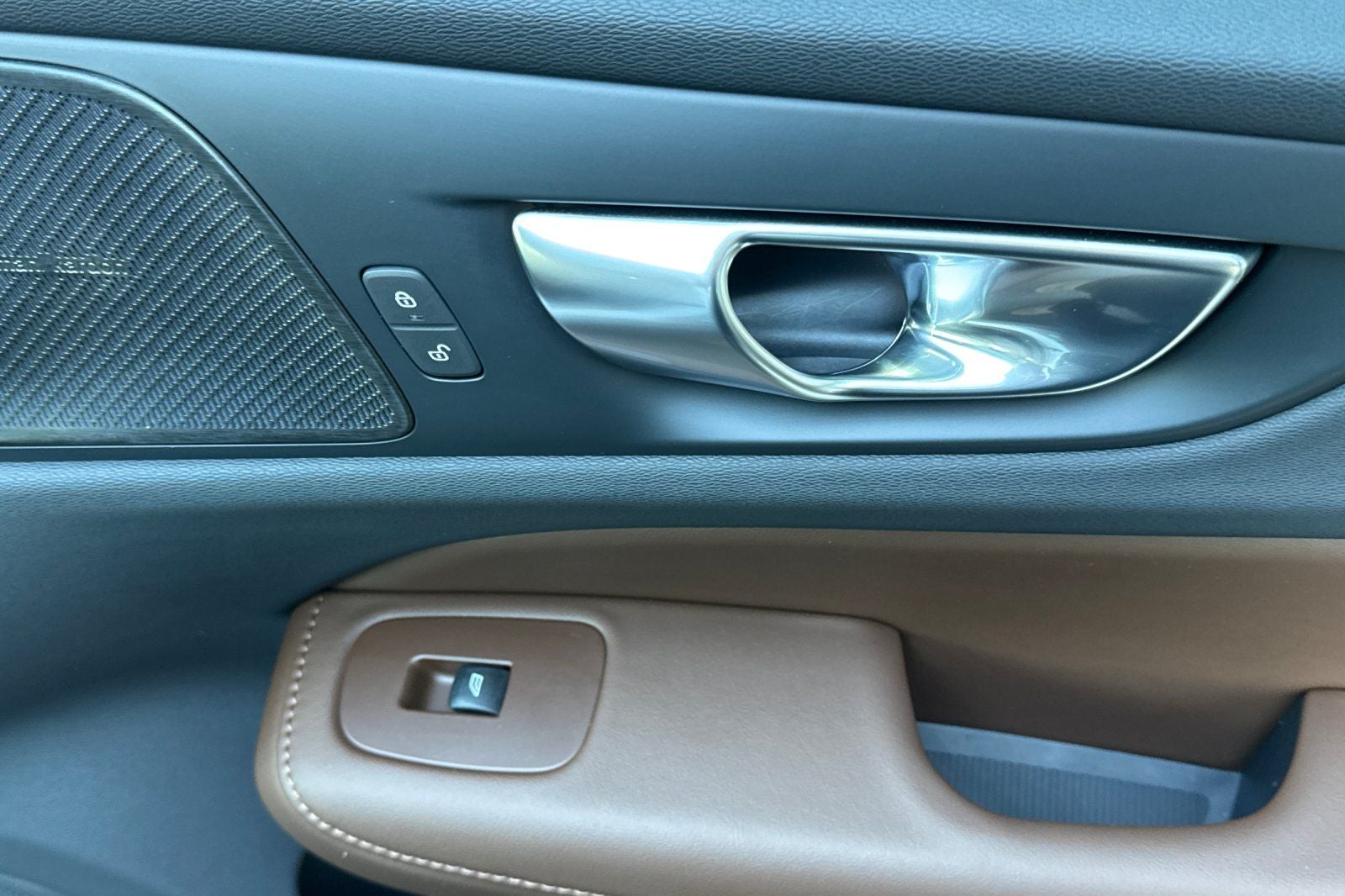 2026 Volvo V60 Cross Country B5 Plus