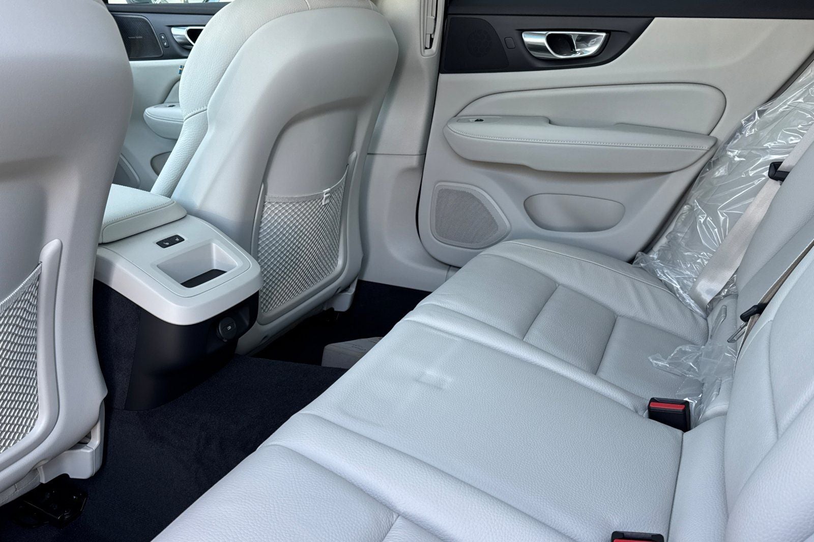 2026 Volvo V60 Cross Country B5 Plus