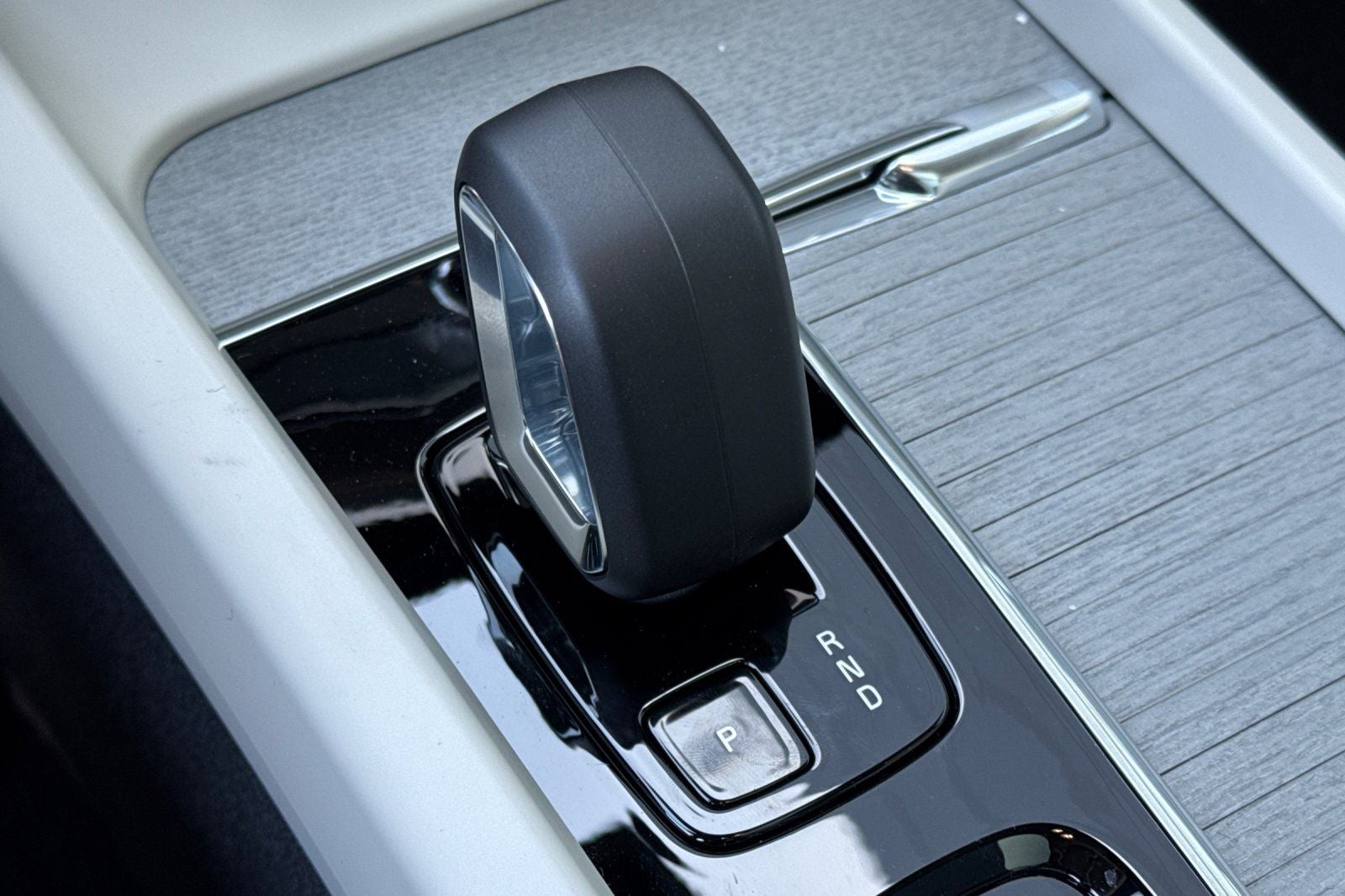 2026 Volvo V60 Cross Country B5 Plus