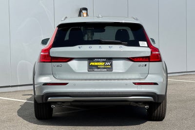 2026 Volvo V60 Cross Country B5 Plus