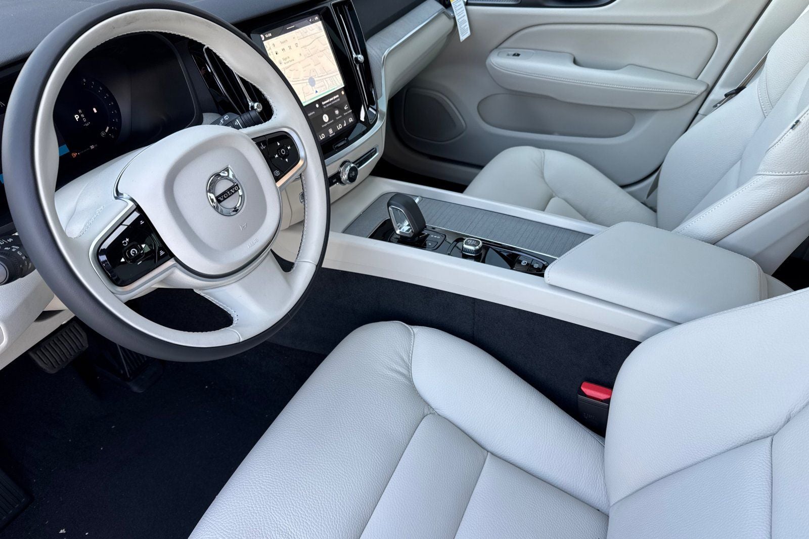 2026 Volvo V60 Cross Country B5 Plus