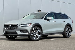 2026 Volvo V60 Cross Country B5 Plus