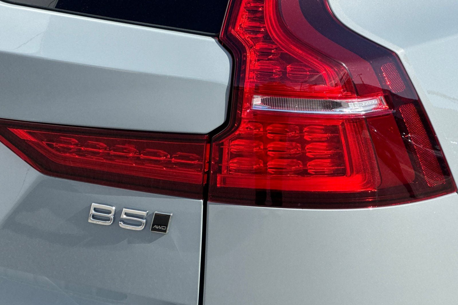 2026 Volvo V60 Cross Country B5 Plus