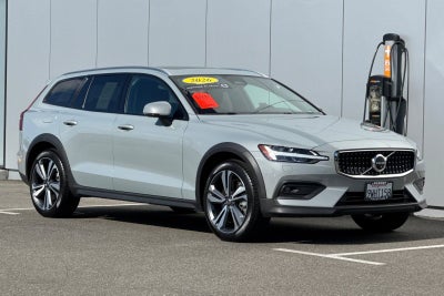 2026 Volvo V60 Cross Country B5 Plus