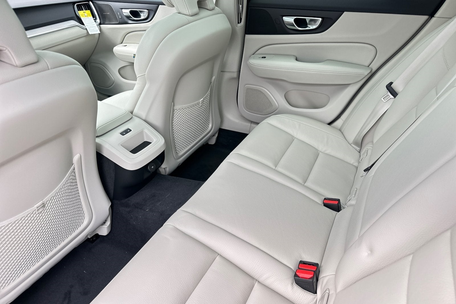 2026 Volvo V60 Cross Country B5 Plus