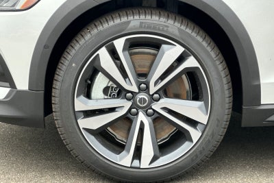 2026 Volvo V60 Cross Country B5 Plus