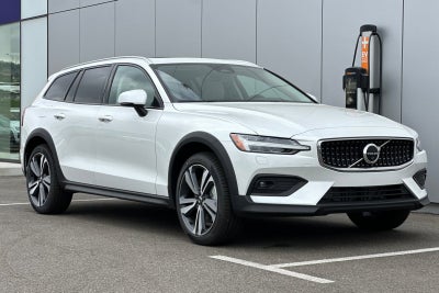 2026 Volvo V60 Cross Country B5 Plus
