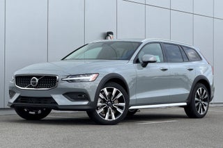 2026 Volvo V60 Cross Country B5 Ultra