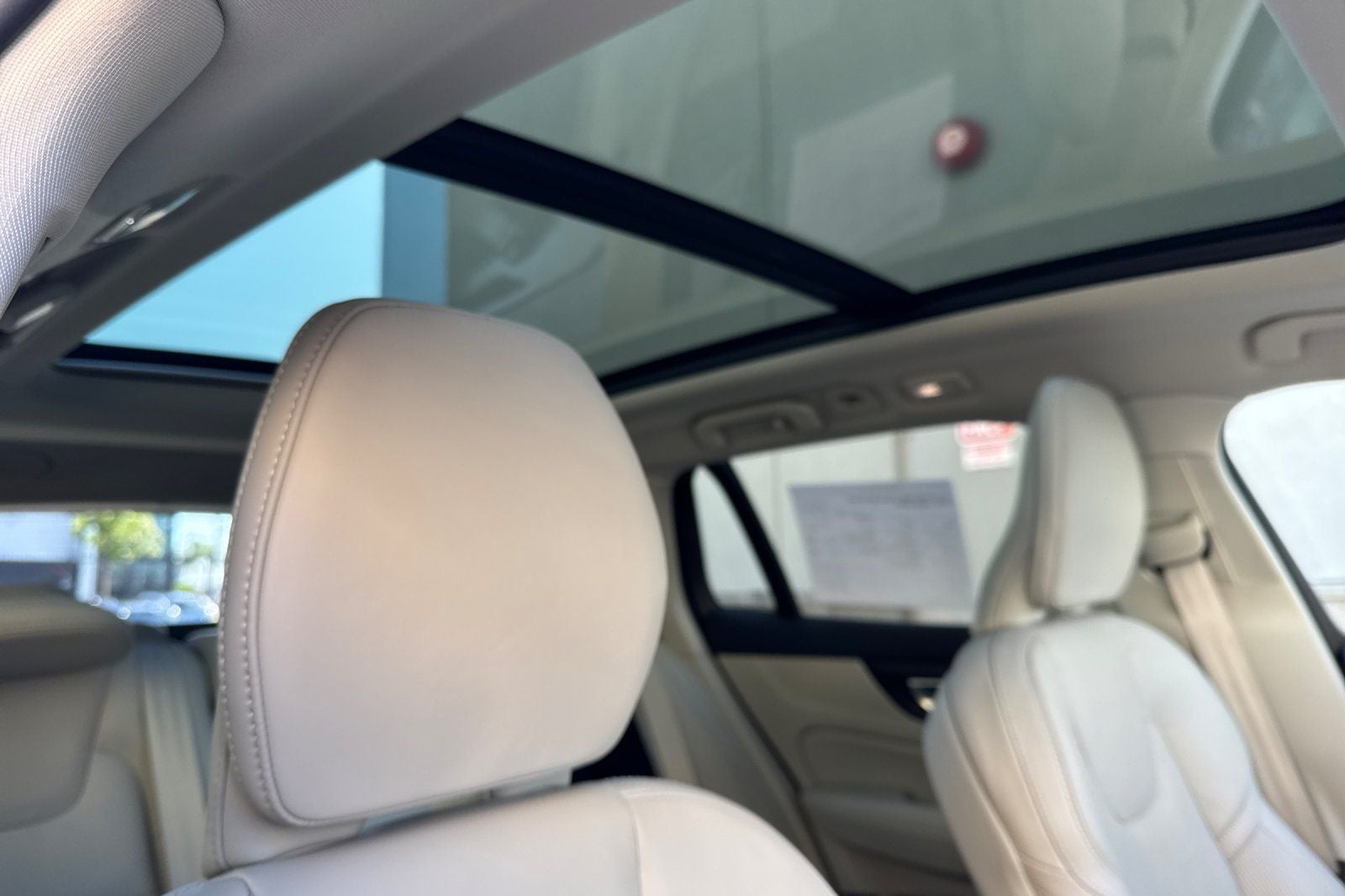 2025 Volvo V60 Cross Country B5 Ultra