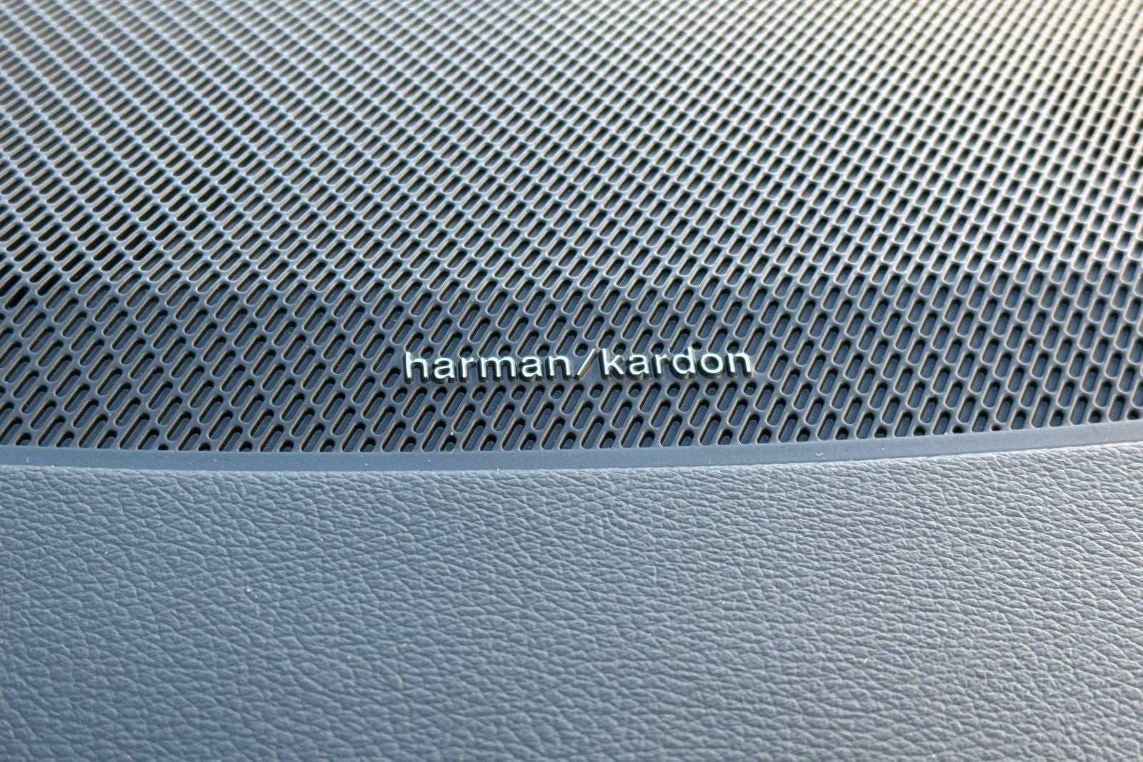 2025 Volvo V60 Cross Country B5 Ultra