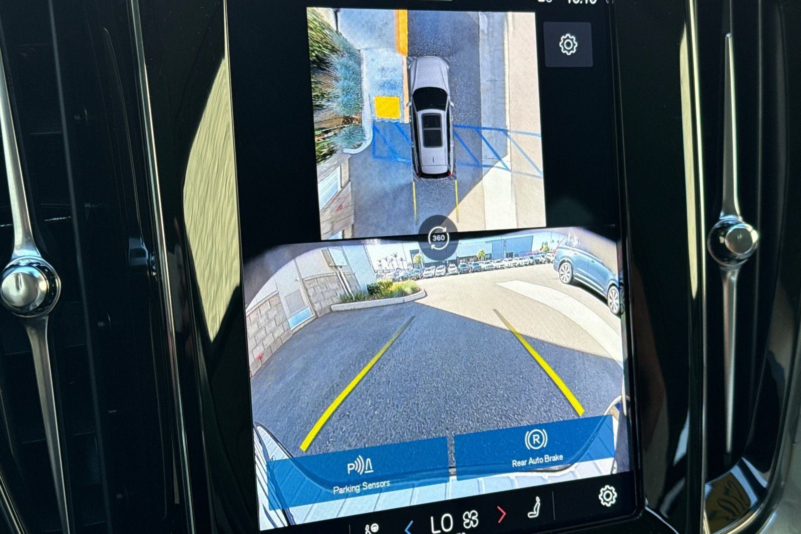 2025 Volvo V60 Cross Country B5 Ultra