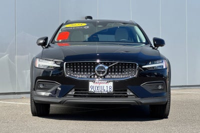 2025 Volvo V60 Cross Country B5 Ultra