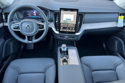 2026 Volvo XC90 B5 Plus