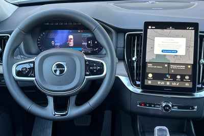 2026 Volvo XC90 B5 Plus