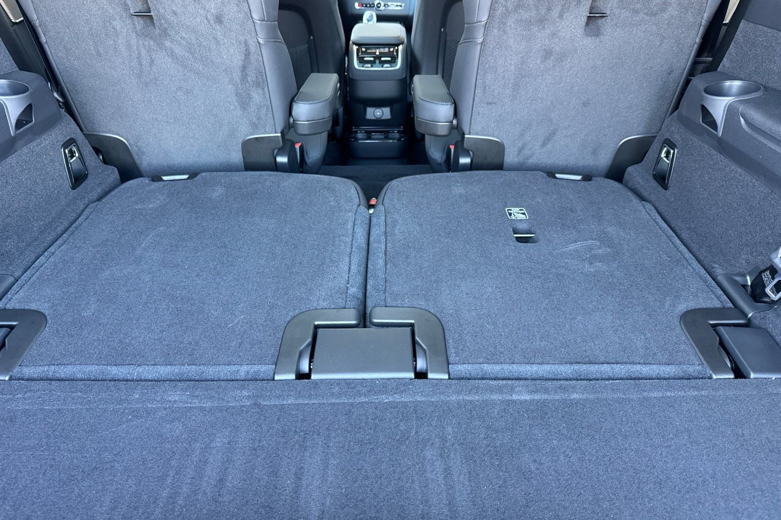 2026 Volvo XC90 B5 Plus