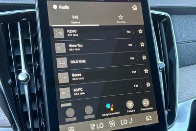 2026 Volvo XC90 B5 Plus