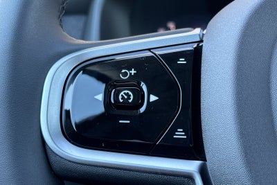 2026 Volvo XC90 B5 Plus