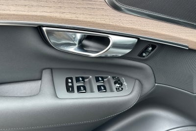 2026 Volvo XC90 B5 Plus