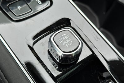 2026 Volvo XC90 B5 Plus